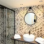 Le Tourisme Hotel