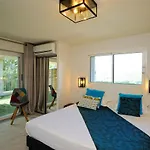 Le Tourisme Hotel
