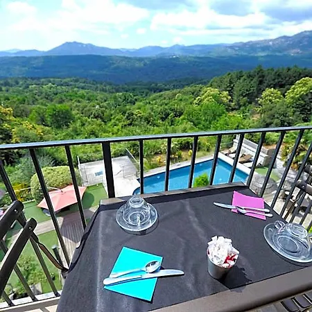 Le Tourisme Hotel