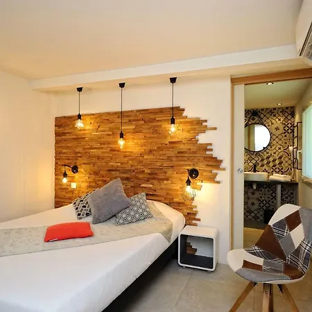 Hotel Le Tourisme 3*