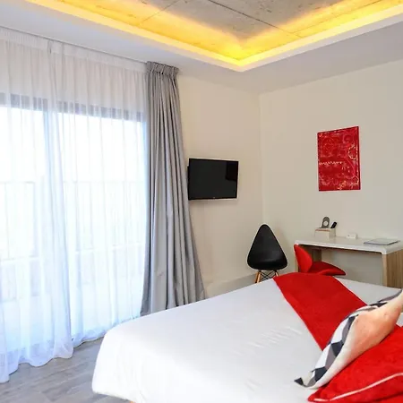Ξενοδοχείο Le Tourisme 3*