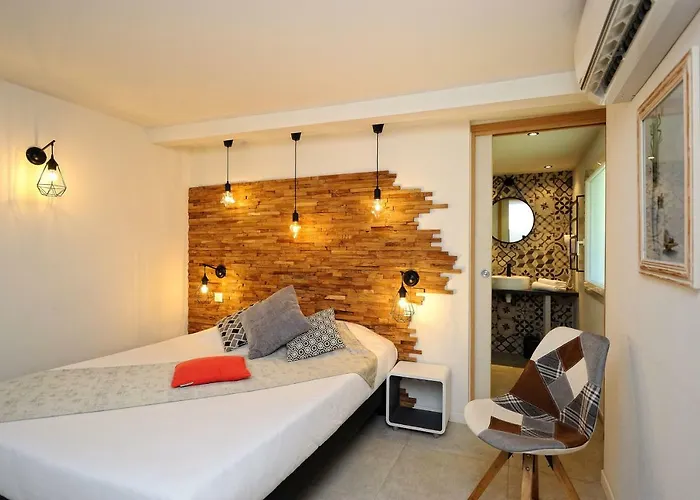 ホテル Le Tourisme 3*