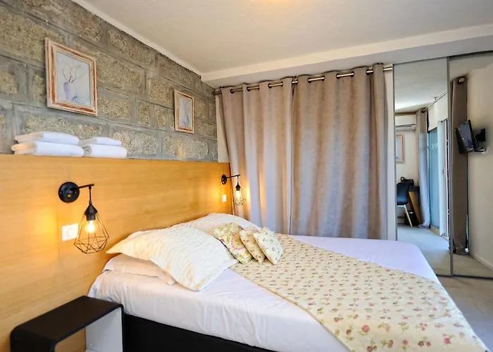 Le Tourisme ホテル ゾンザ