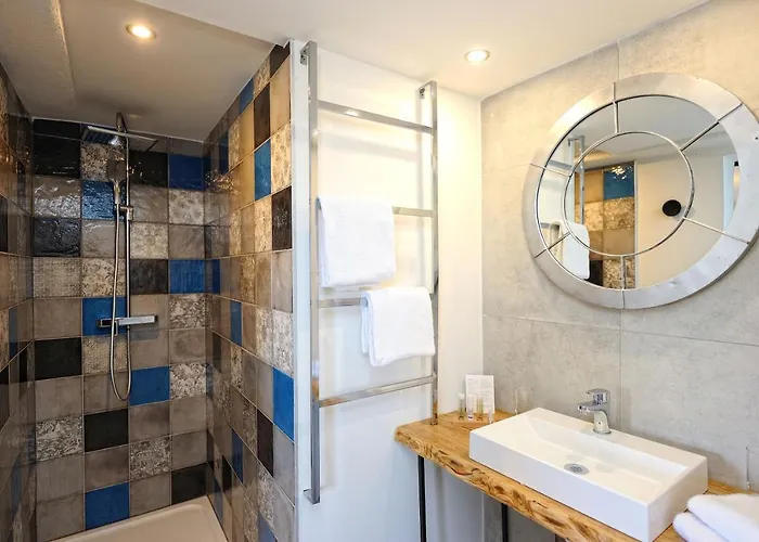 Le Tourisme ゾンザ