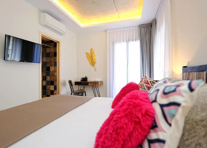 Le Tourisme ホテル 3*